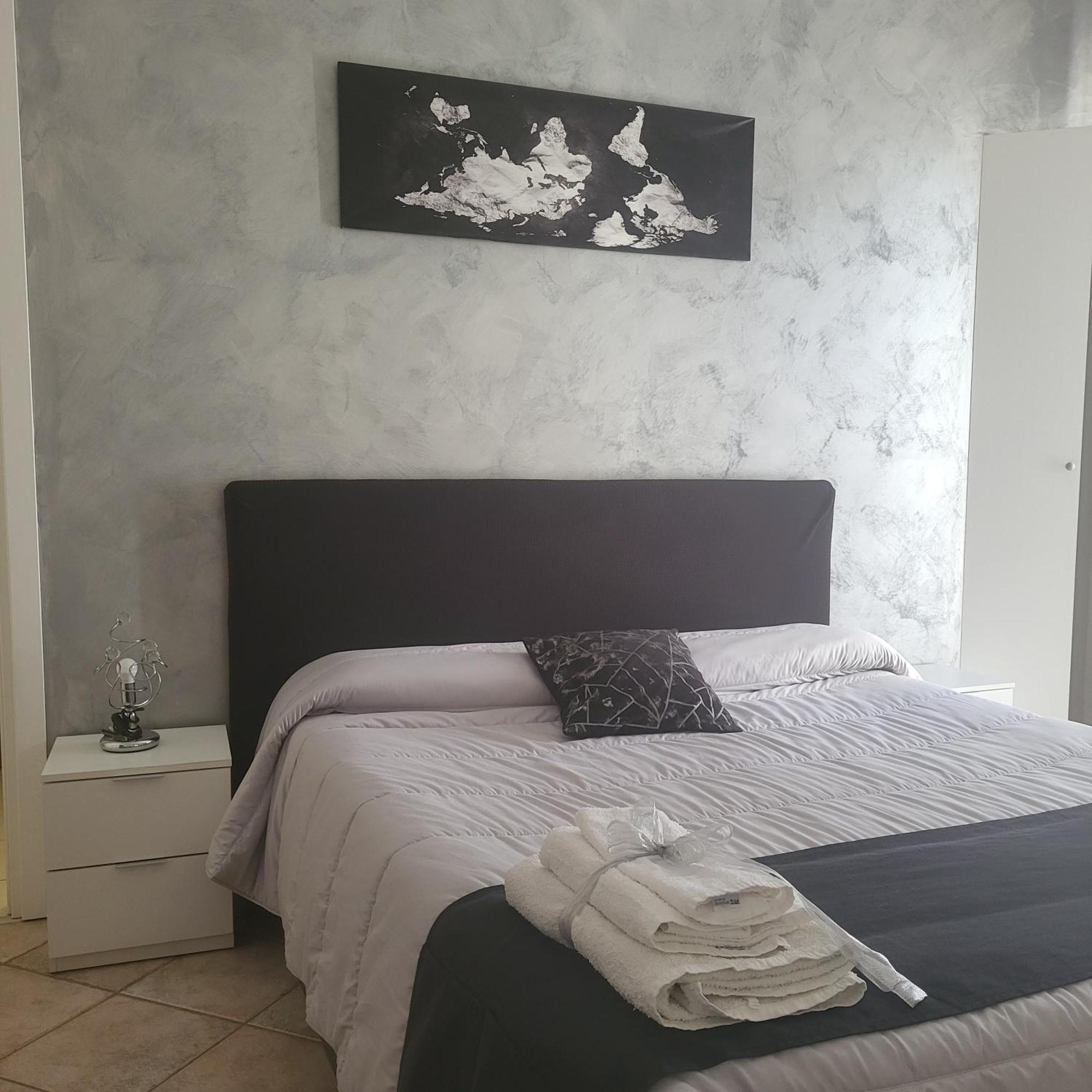 B&B Dimora Del Centro Скалеа Екстериор снимка