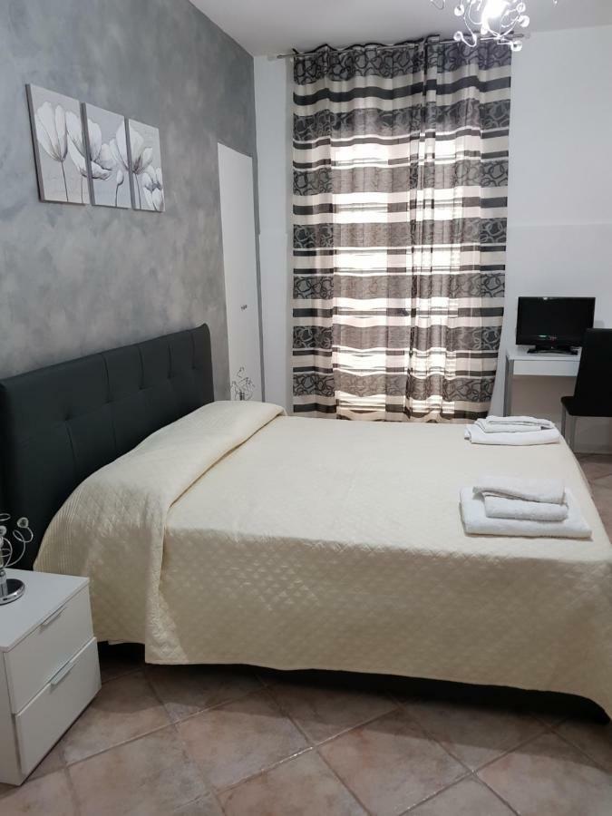 B&B Dimora Del Centro Скалеа Екстериор снимка