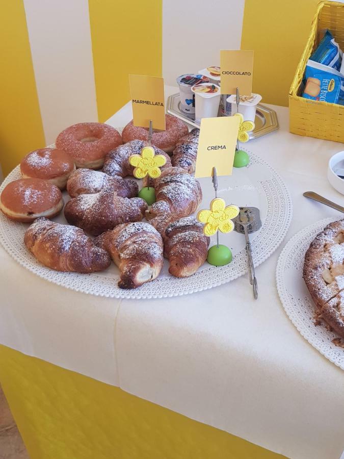 B&B Dimora Del Centro Скалеа Екстериор снимка