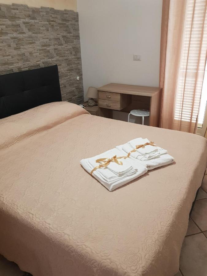 B&B Dimora Del Centro Скалеа Екстериор снимка